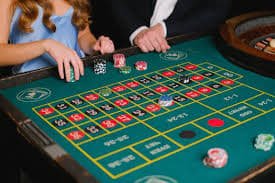 Responsible gaming reminders shown beside basa3 Live Casino content